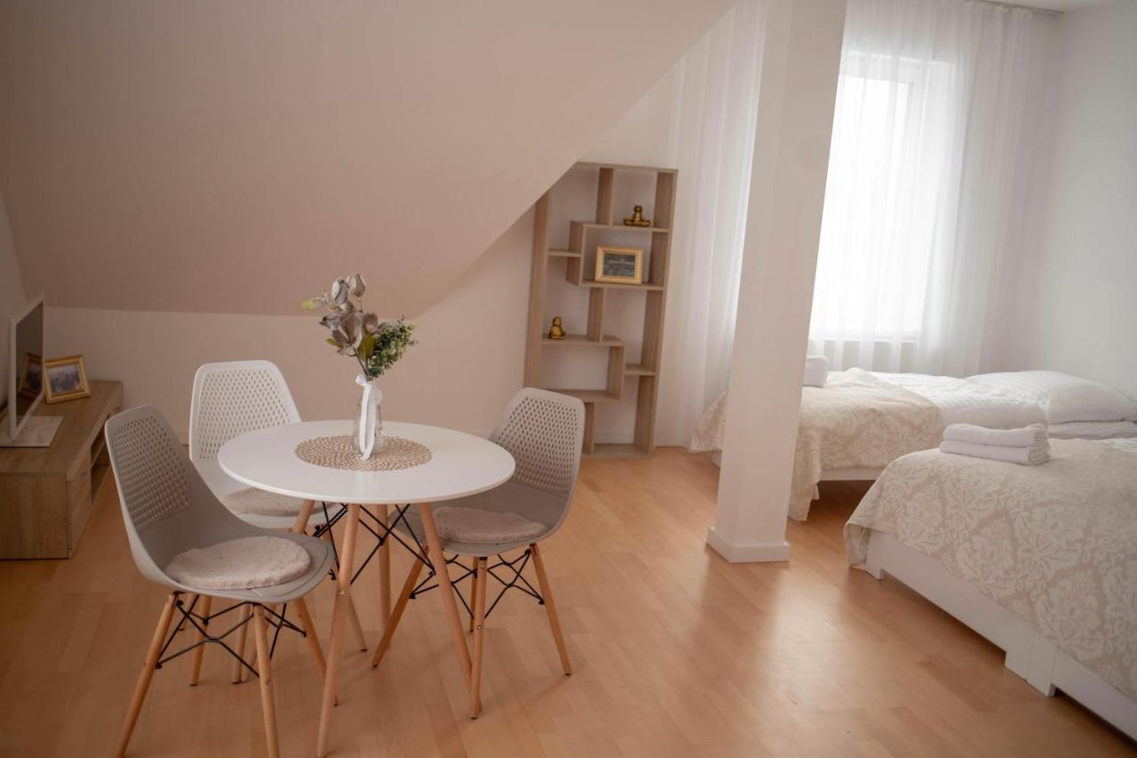 Apartmán Rezidence Kbely - Free Parking